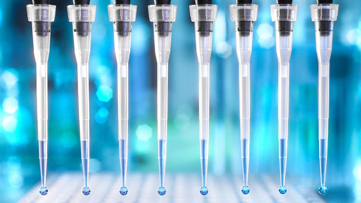 A multichannel pipette.