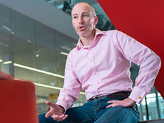 Image: Professor Stephen Taylor at the Drug Discovery Unit at the Cancer Research UK Manchester Institute, and colleagues at The Christie NHS Foundation Trust.