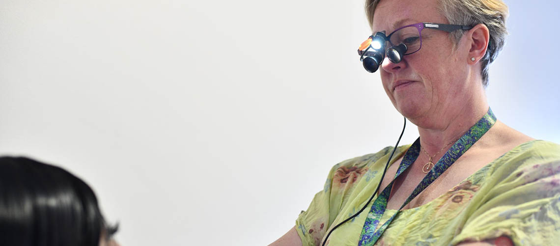 Dental care for refugees Faculty of Biology, Medicine and Health