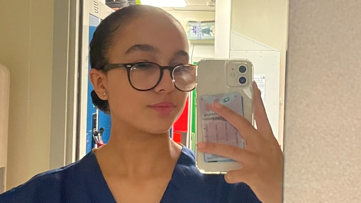 Darcy taking a selfie.